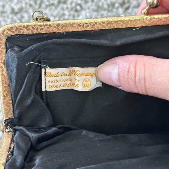 Vintage Walburg Black and Gold Floral Tapestry Clutch Purse - Picture 3 of 5